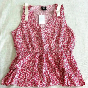 NWT- Bobeau Floral Peplum Top with Detail on Shoulder- size S